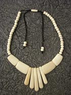 Collier en Os