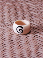Bague en os