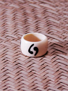Bague en os