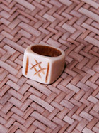 Bague en os